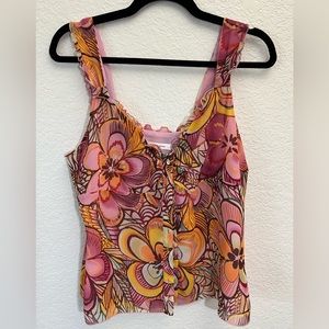 Nine & Co. sleeveless cami.